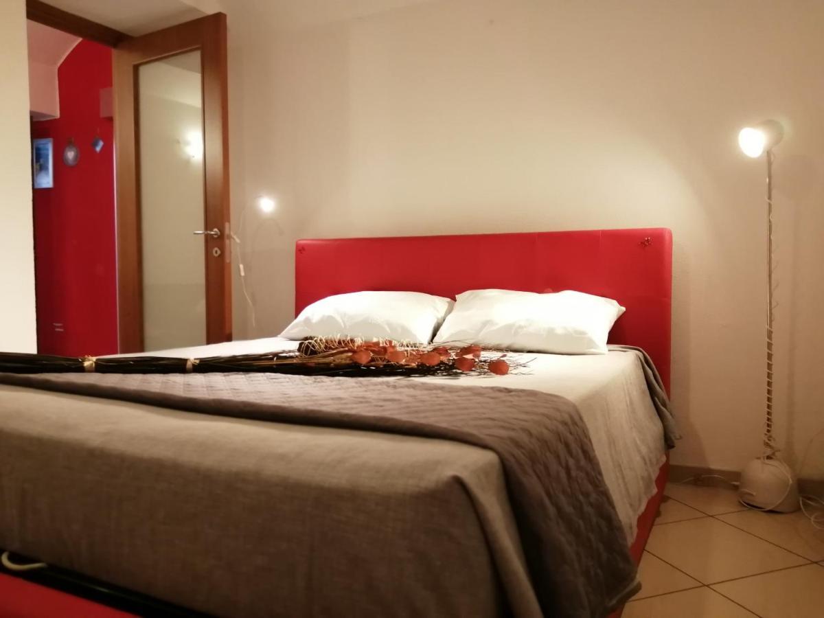 Dependance Red House - Affitti Brevi Italia Apartment Манфредония Екстериор снимка